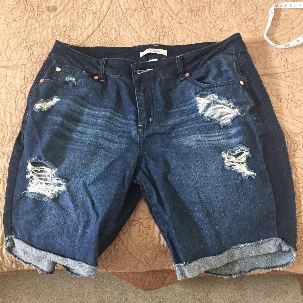 Destructed shorts